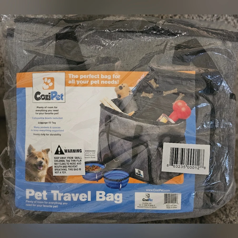 NEW CoziPet Pet Travel Bag W Accessories
